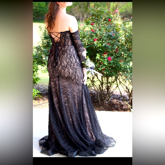 Prom Dress!! - Picture 4 of 4